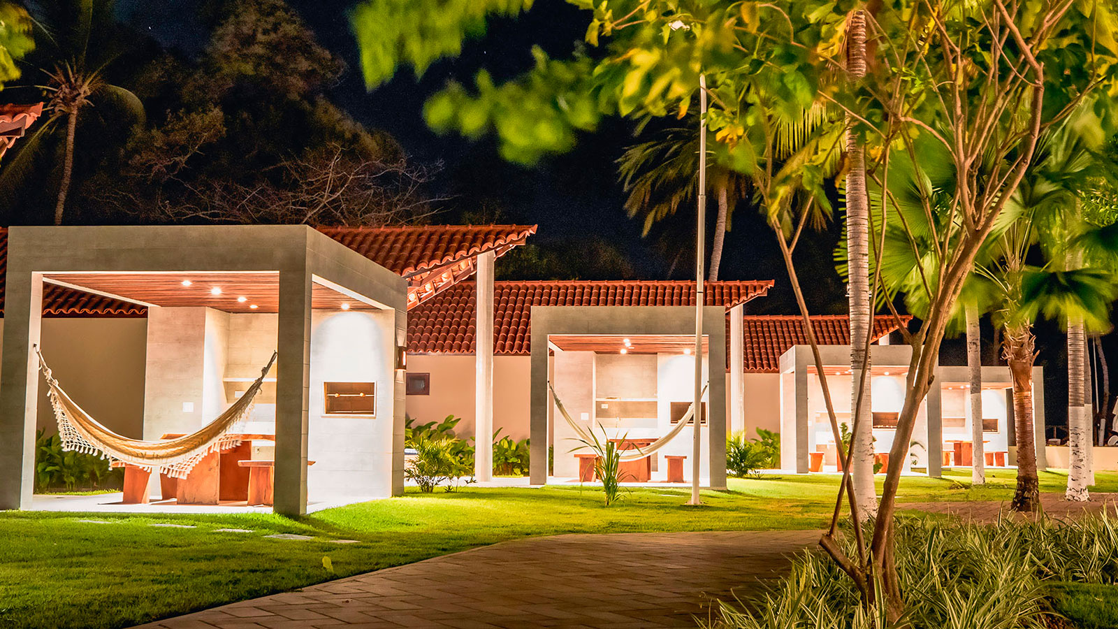 Costa Dourada Village - Maragogi - Bangalos noite